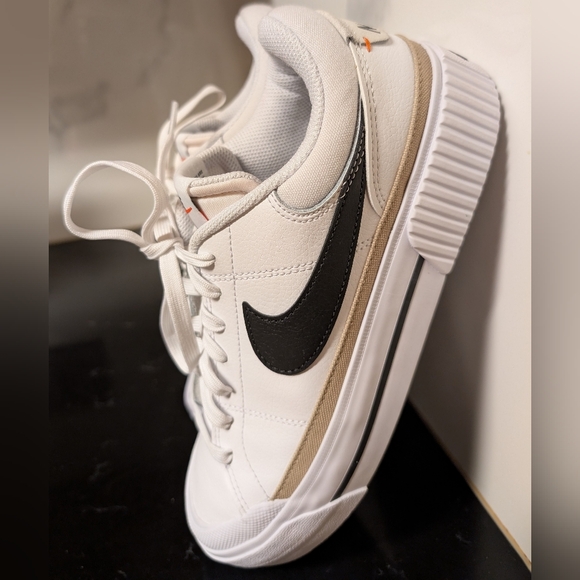 Nike Court Legacy Lift Platform Sneakers Size 9 Like New MSRP $94.99 - Picture 7 of 12